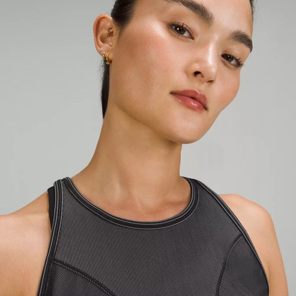 Base Pace Two-Toned Ribbed Tank Top - Picture 3 of 6